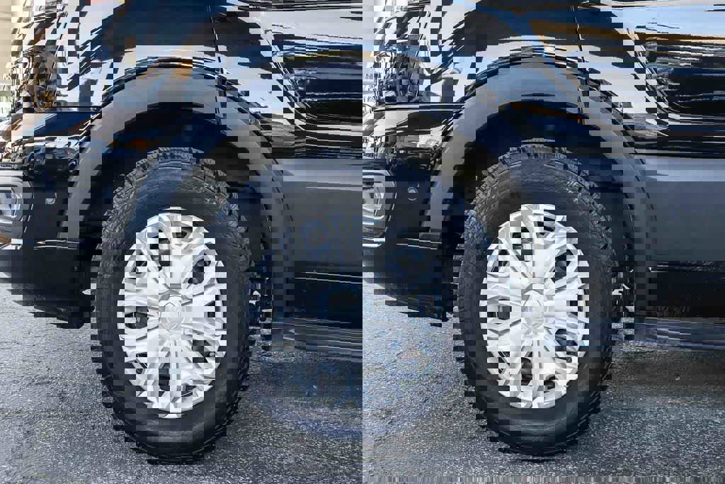 Used 2024 Ford Transit 350 XLT image 11