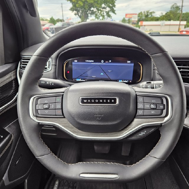 Used 2024 Jeep Wagoneer Series II AWD/4WD image 27