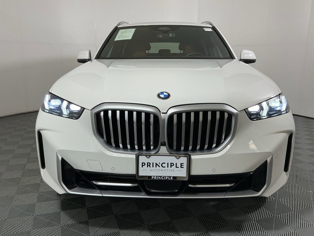 Certified 2024 BMW X5 sDrive40i w/ Parking Assistance Package RWD image 3