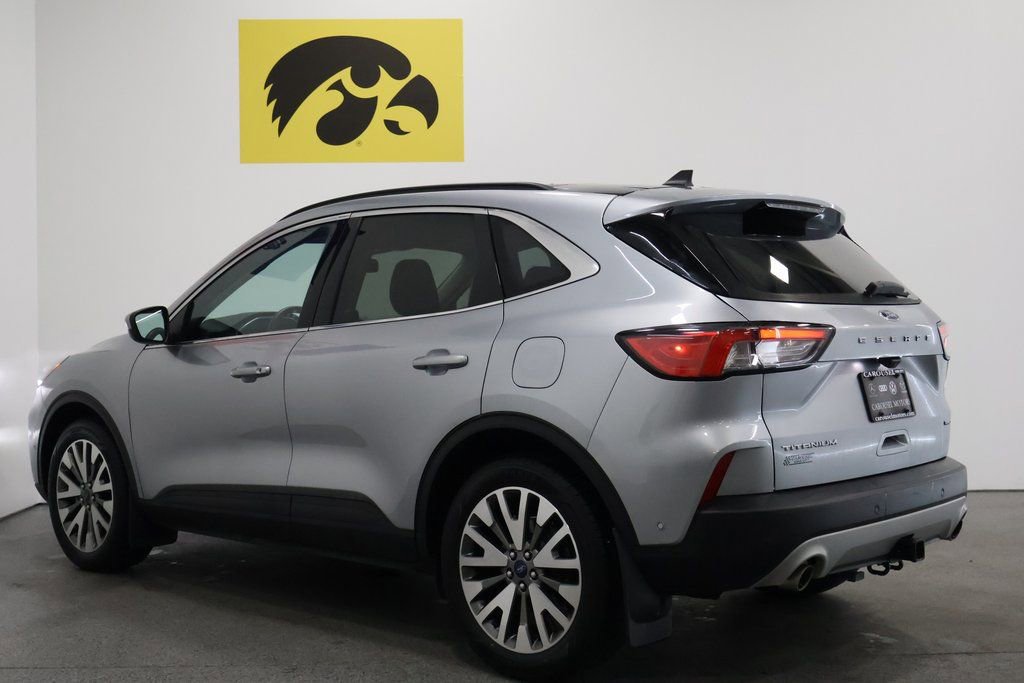 Used 2021 Ford Escape Titanium w/ Class II Trailer Tow Package image 9