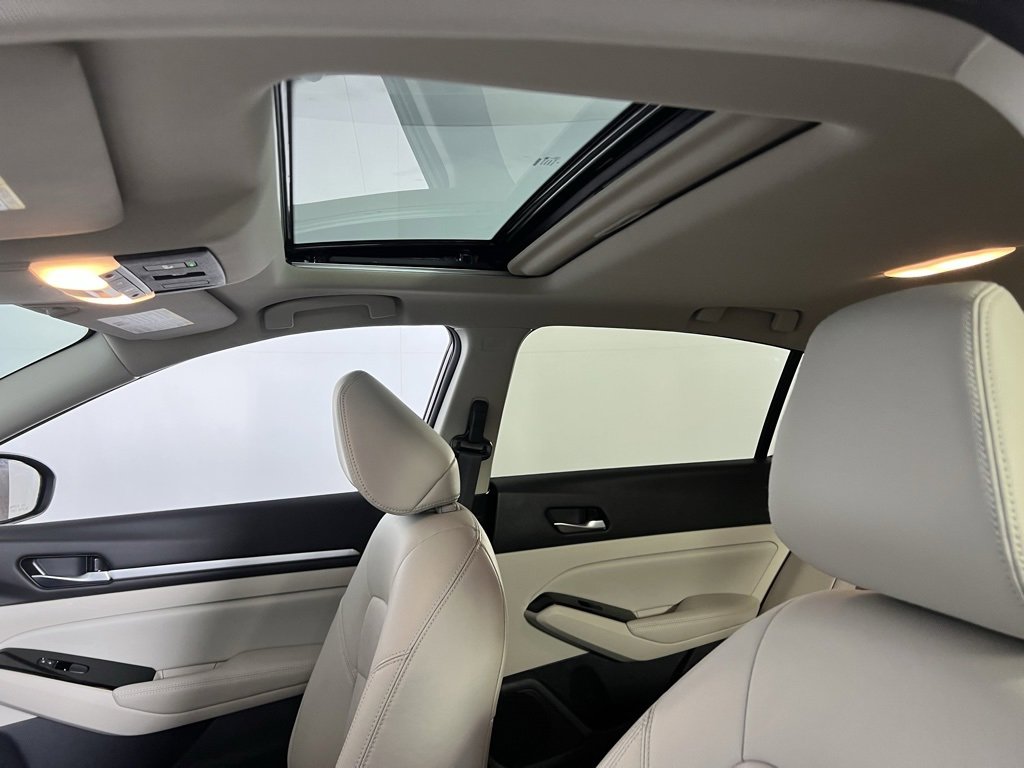 Used 2024 Nissan Altima 2.5 SL image 24