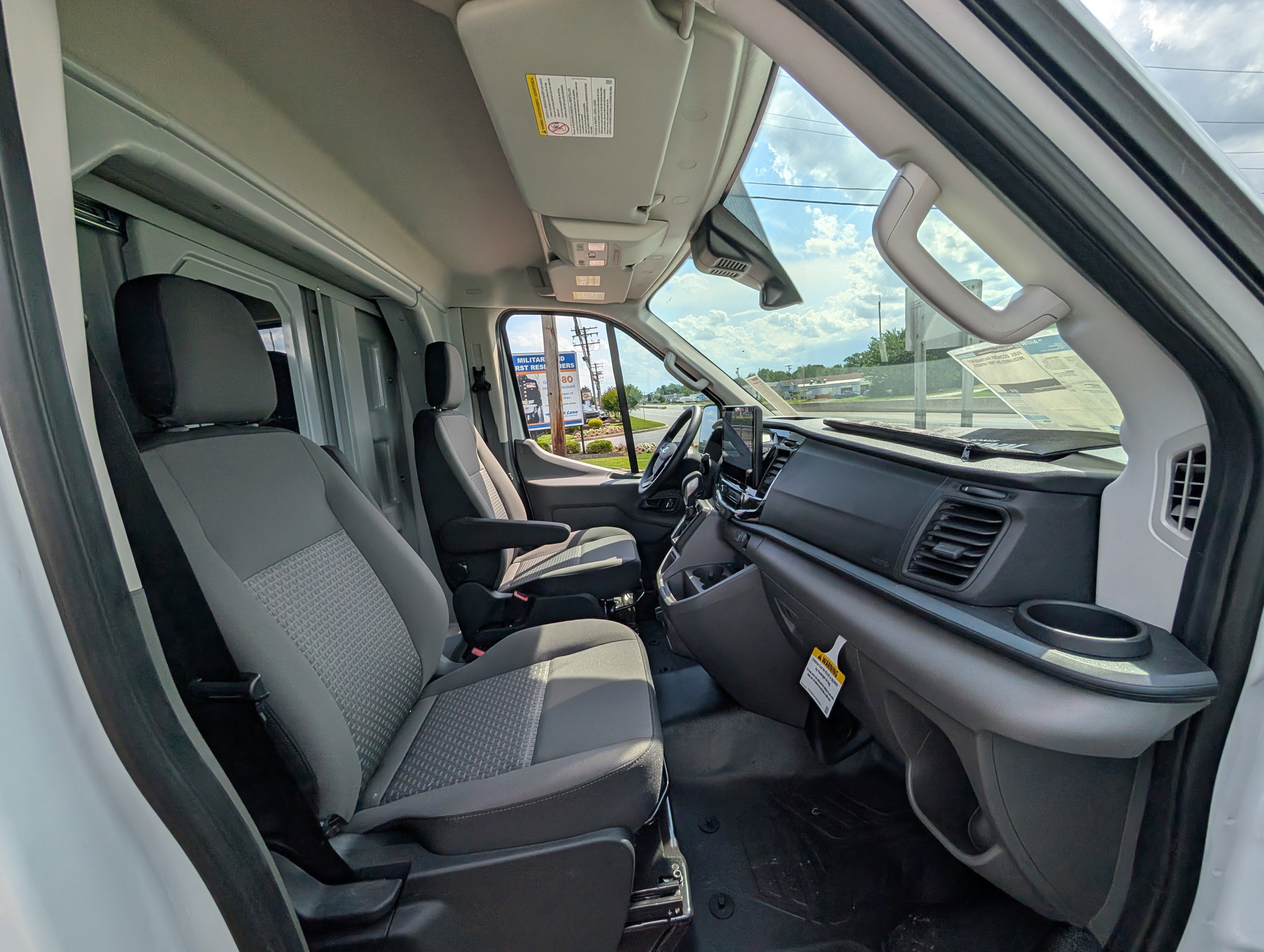 New 2025 Ford Transit 350 w/ Interior Upgrade Package image 7
