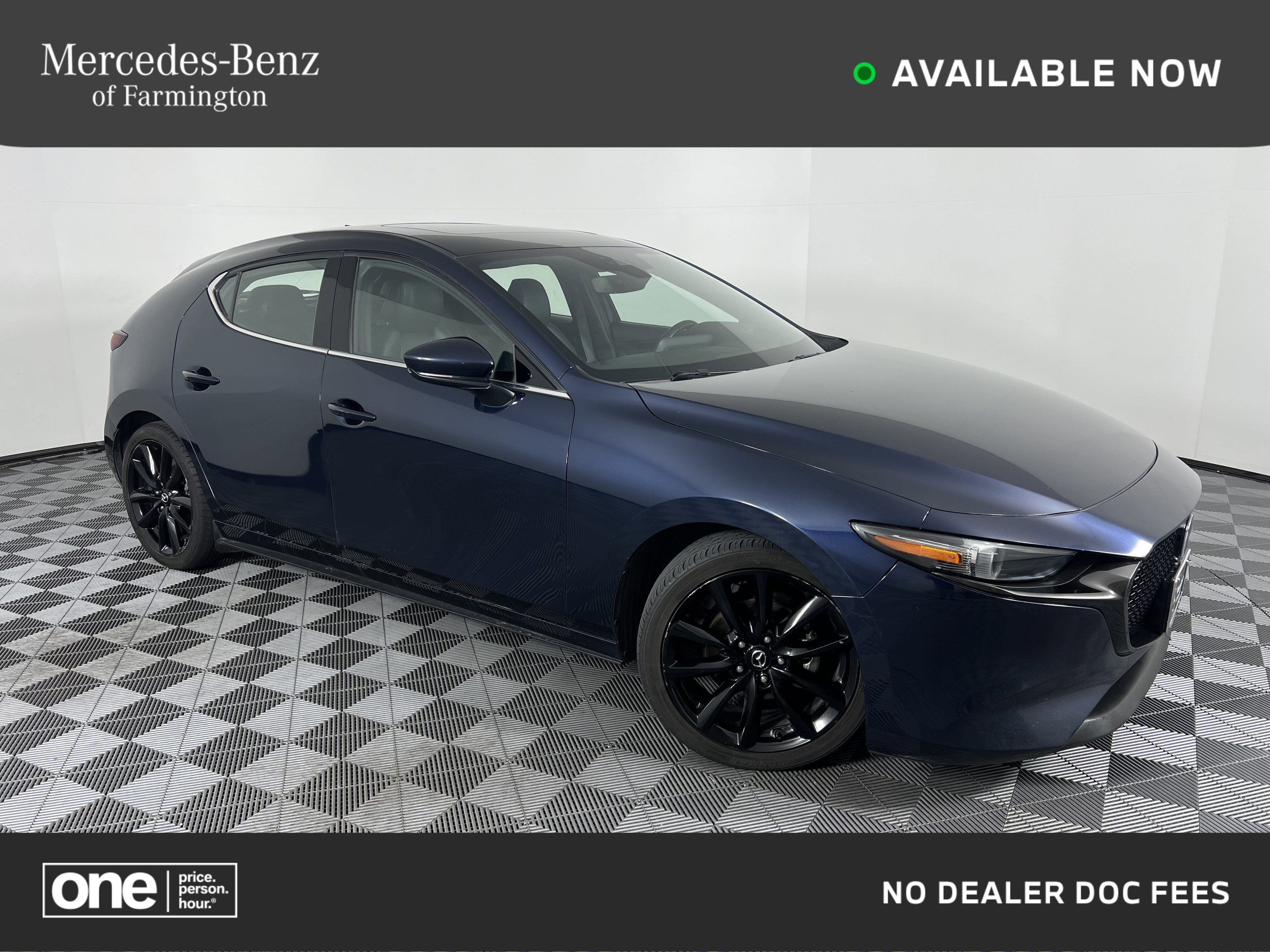 Used 2019 MAZDA MAZDA3 Hatchback w/ Premium Package image 1