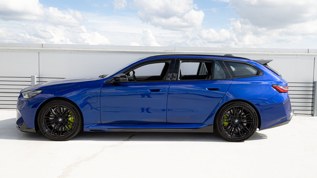 Used 2026 BMW M5 Touring AWD/4WD image 19