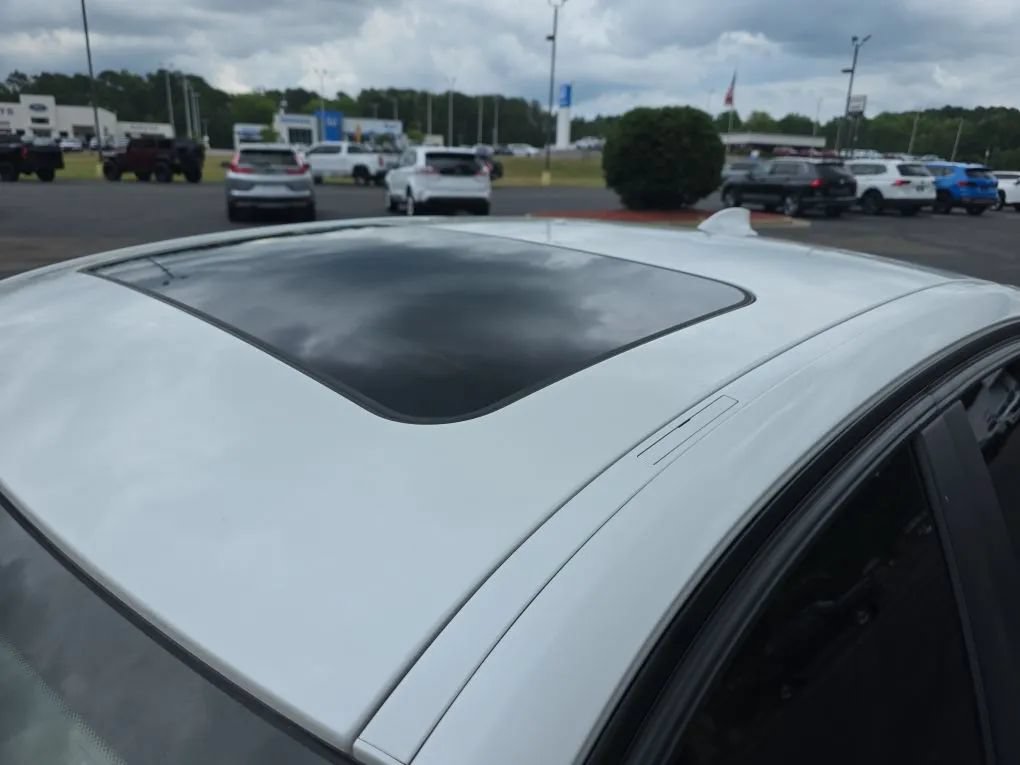 Used 2015 BMW 328i Sedan RWD image 12