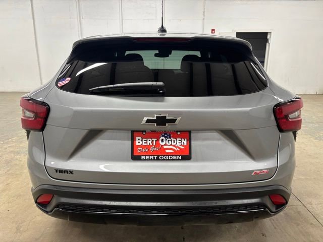 Used 2026 Chevrolet Trax RS FWD image 6