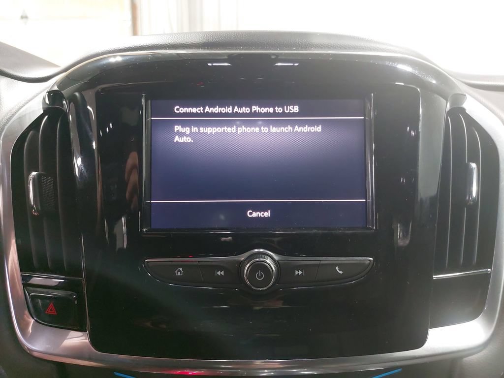 Used 2020 Chevrolet Traverse LS w/ LPO, Floor Liner Package AWD/4WD image 23