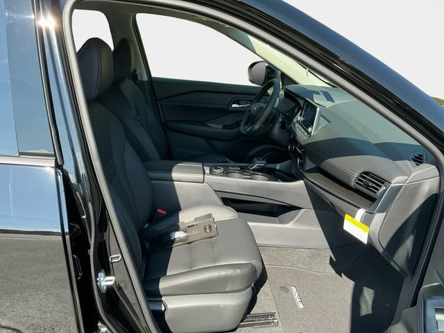 New 2026 Nissan Rogue Dark Armor AWD/4WD image 17