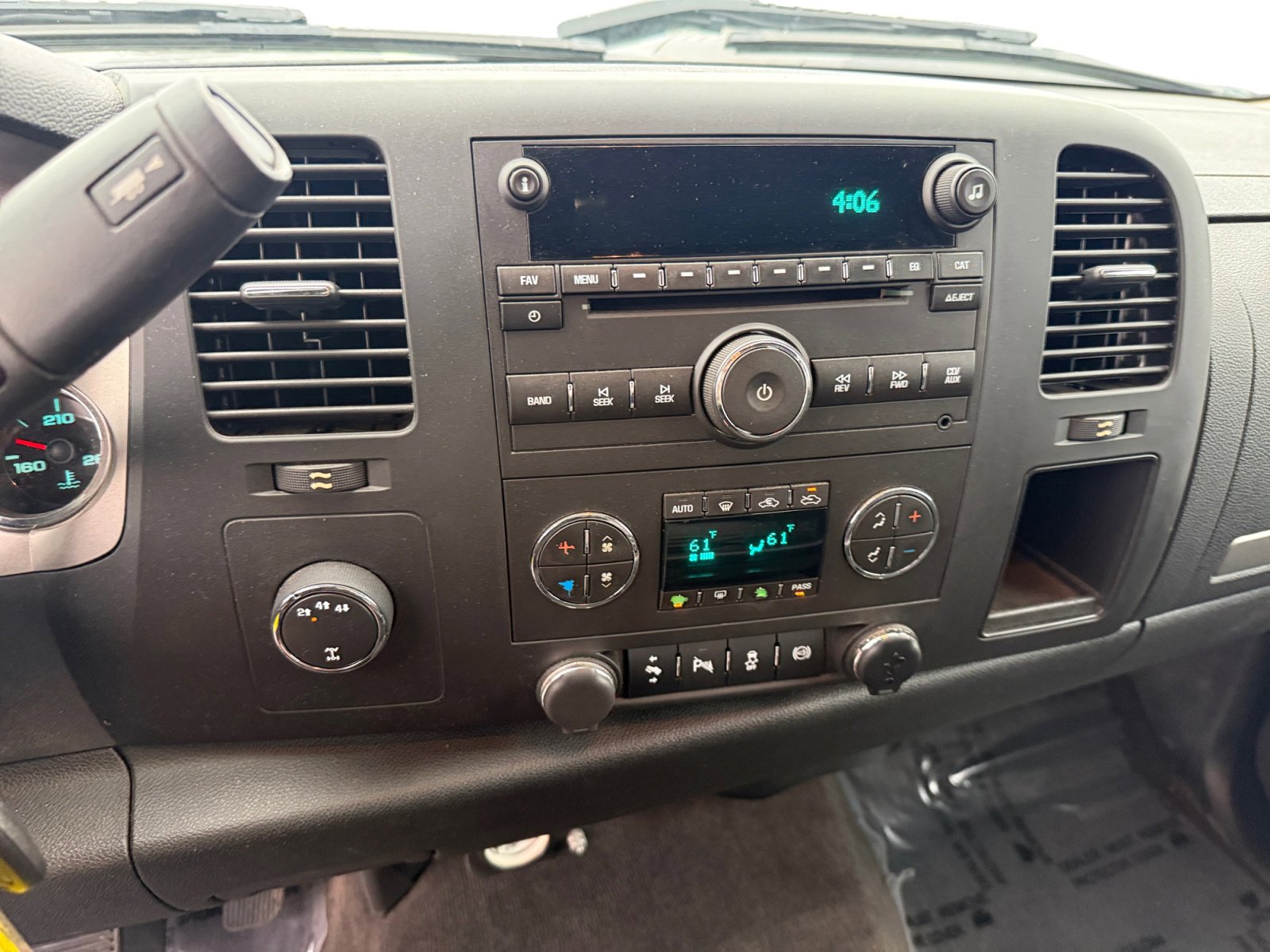 Used 2013 Chevrolet Silverado 3500 LT w/ Interior Plus Package image 12