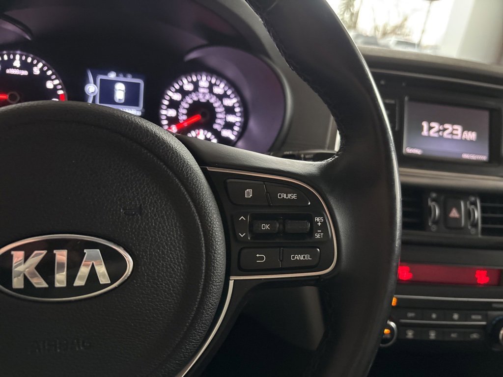 Used 2016 Kia Optima EX image 16