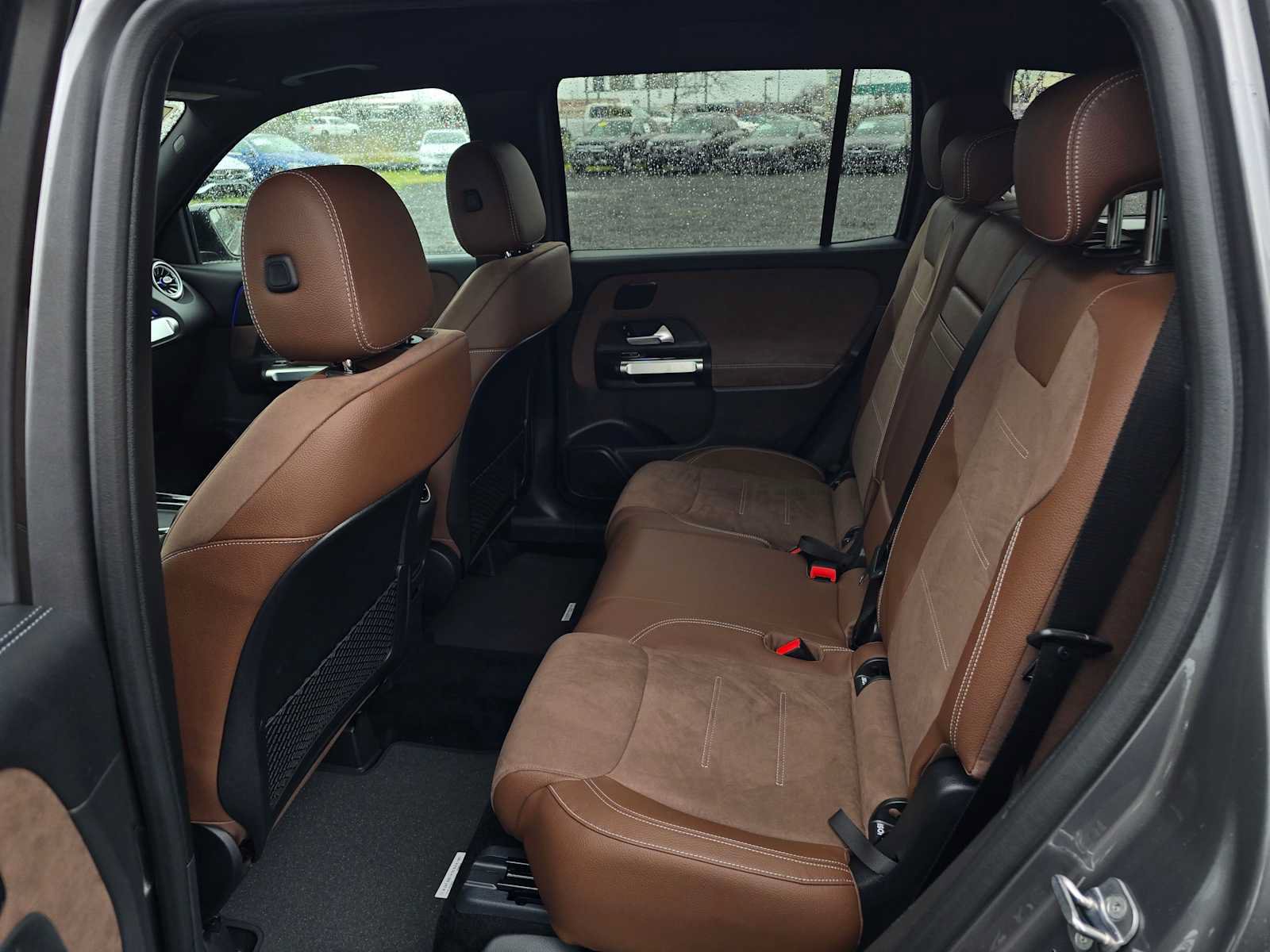 New 2026 Mercedes-Benz GLB 250 4MATIC image 18