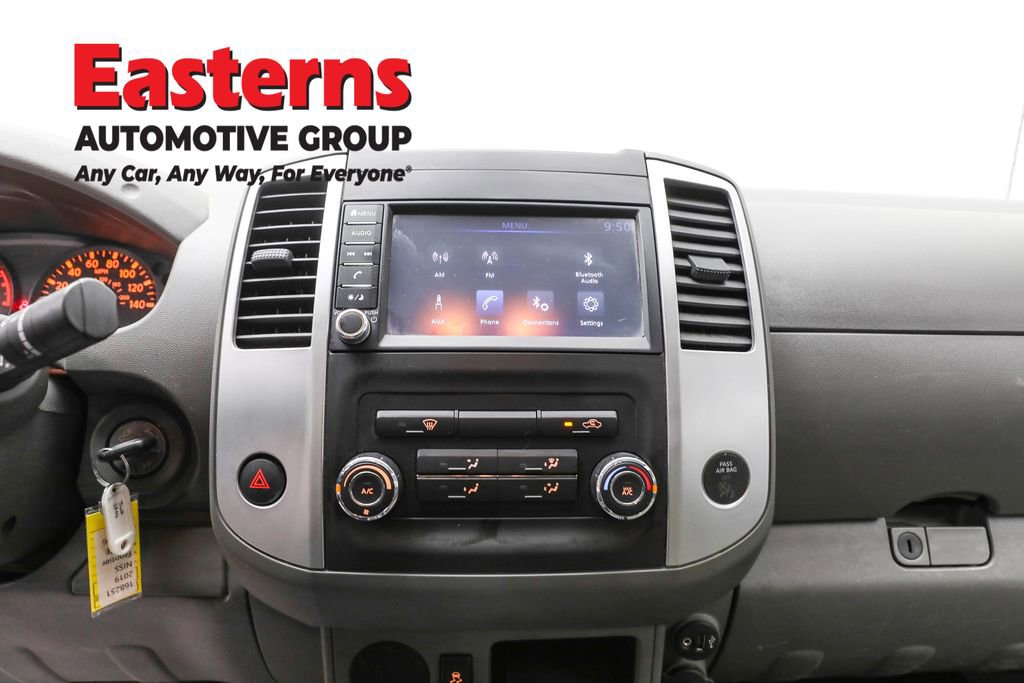 Used 2019 Nissan Frontier S image 12