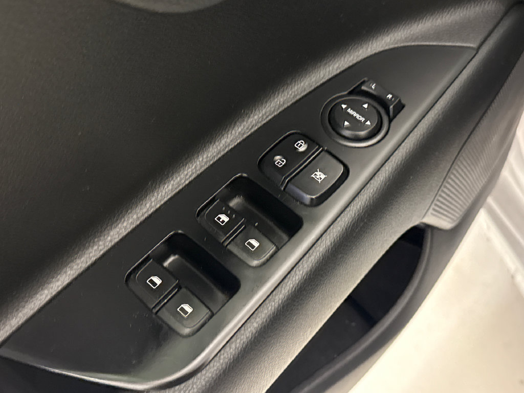 Used 2023 Kia Rio LX FWD image 19