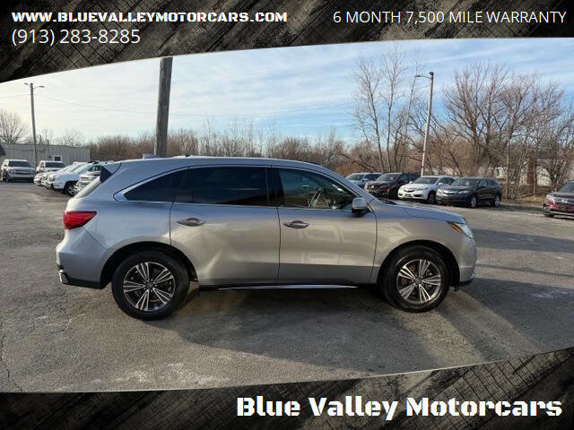 Used 2017 Acura MDX SH-AWD image 3