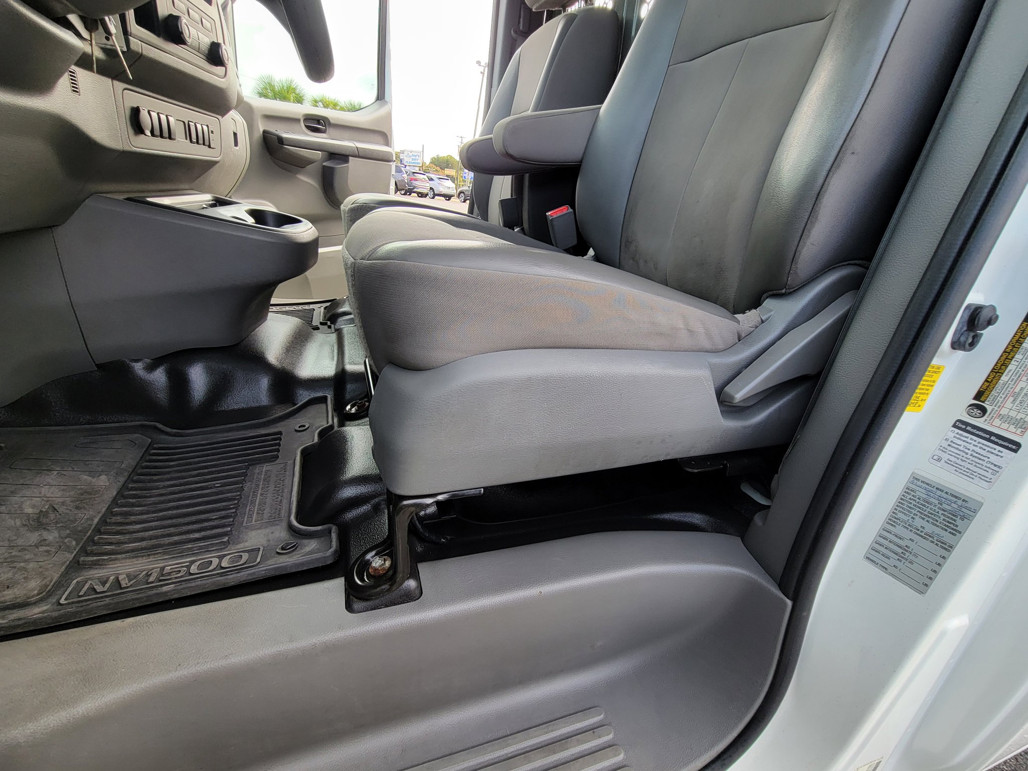 Used 2020 Nissan NV 1500 SV image 24