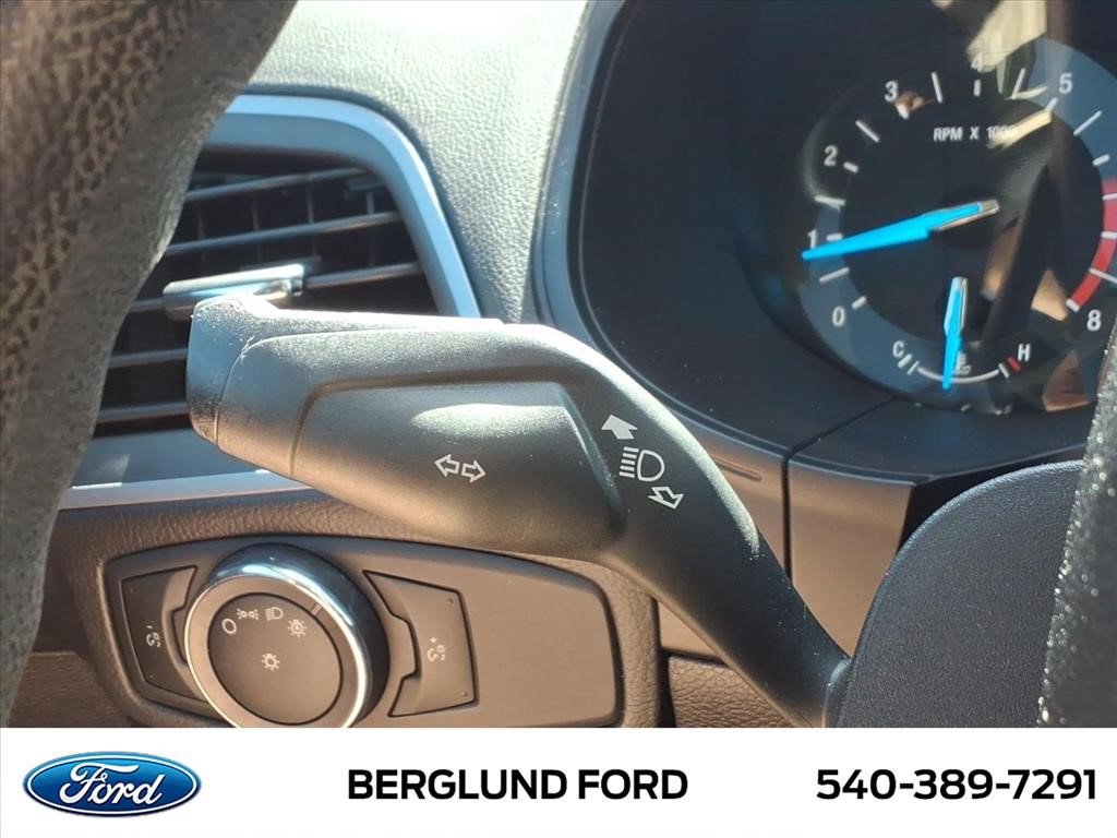 Used 2016 Ford Edge SE AWD/4WD image 35