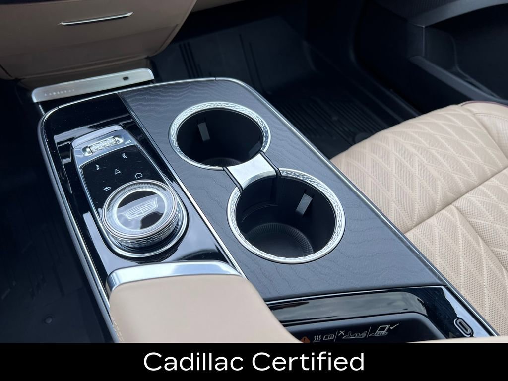 Certified 2024 Cadillac Lyriq Luxury w/ Nappa Leather Package AWD/4WD image 28