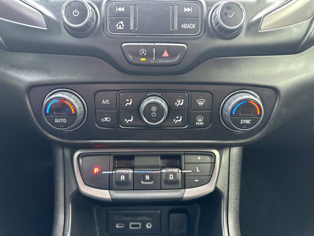 Certified 2024 GMC Terrain AT4 w/ Infotainment Package II AWD/4WD image 5
