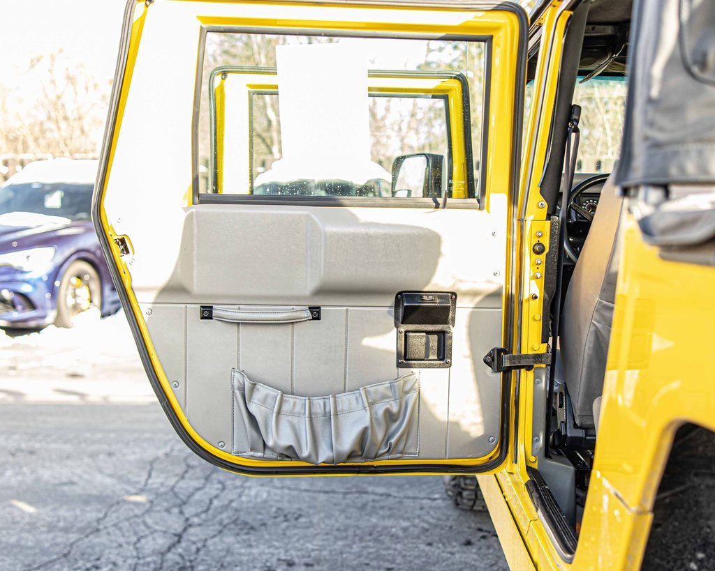 Used 2003 HUMMER H1 4-Door Open Top image 27