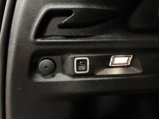 Used 2023 Jeep Grand Cherokee L Laredo AWD/4WD image 23