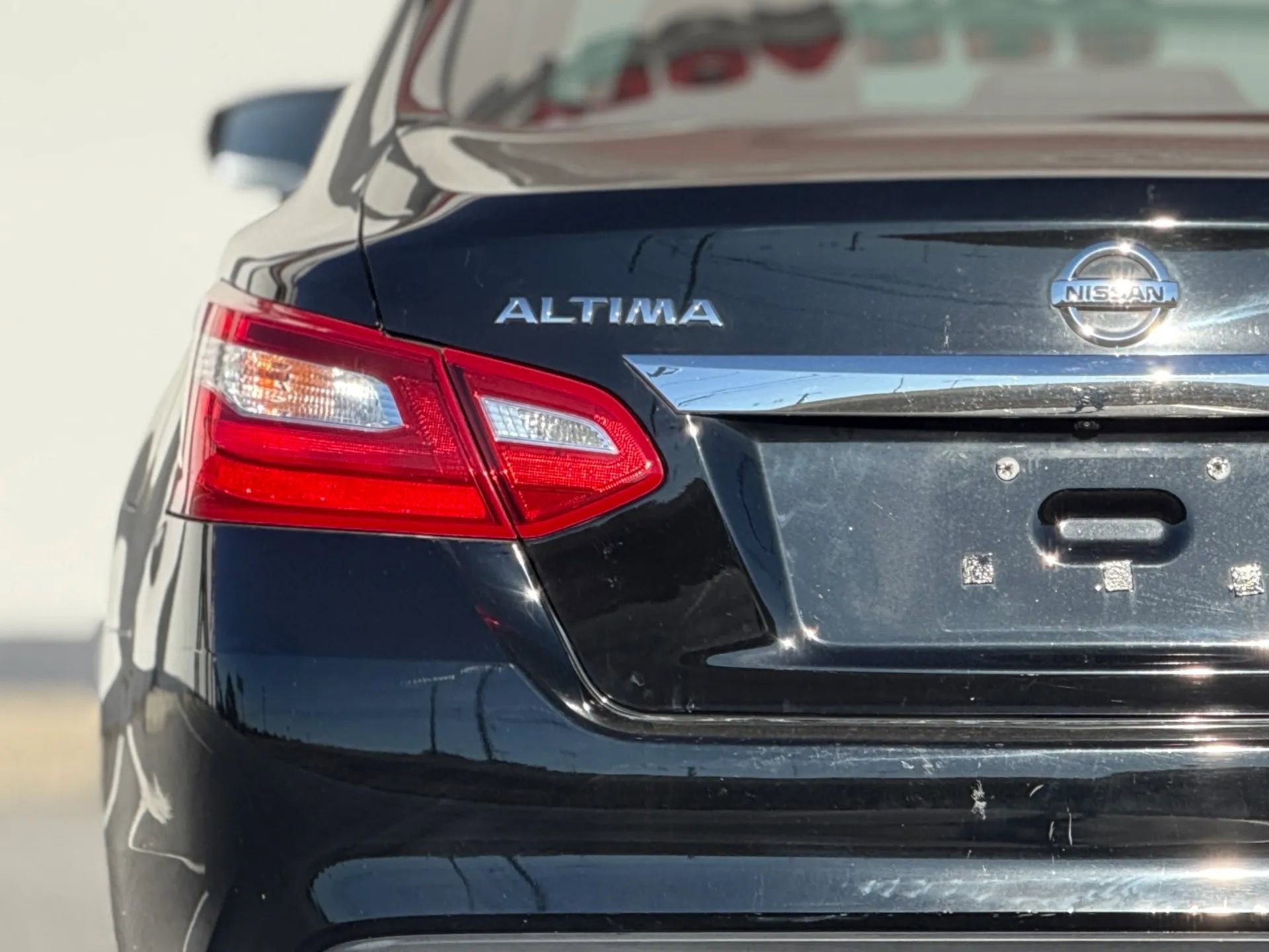 Used 2017 Nissan Altima 2.5 SL w/ 2.5 Technology Package FWD image 13