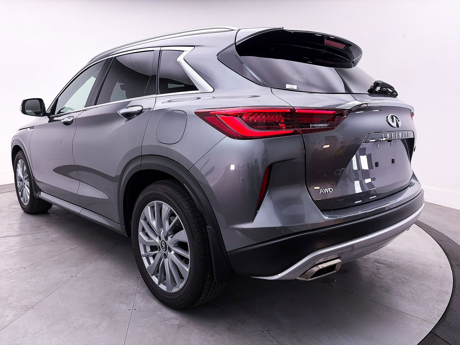 Used 2025 INFINITI QX50 Luxe image 13