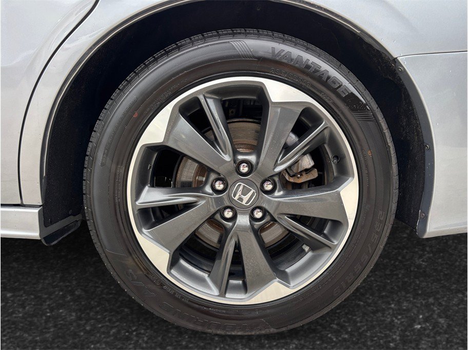 Used 2023 Honda Odyssey Elite image 15