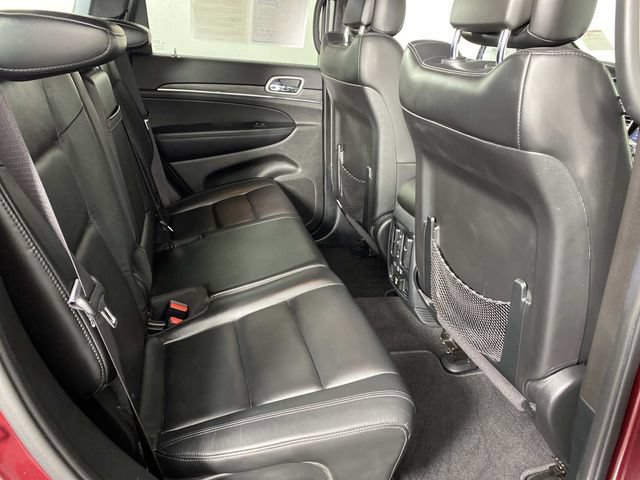 Used 2020 Jeep Grand Cherokee Limited AWD/4WD image 12