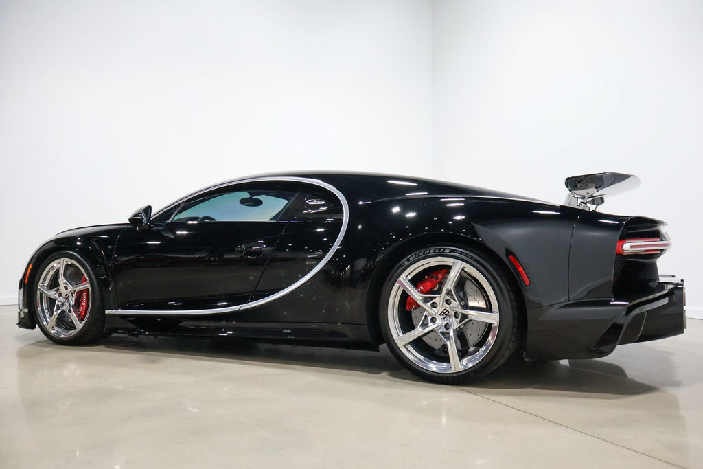 Used 2022 Bugatti Chiron Super Sport AWD/4WD image 19