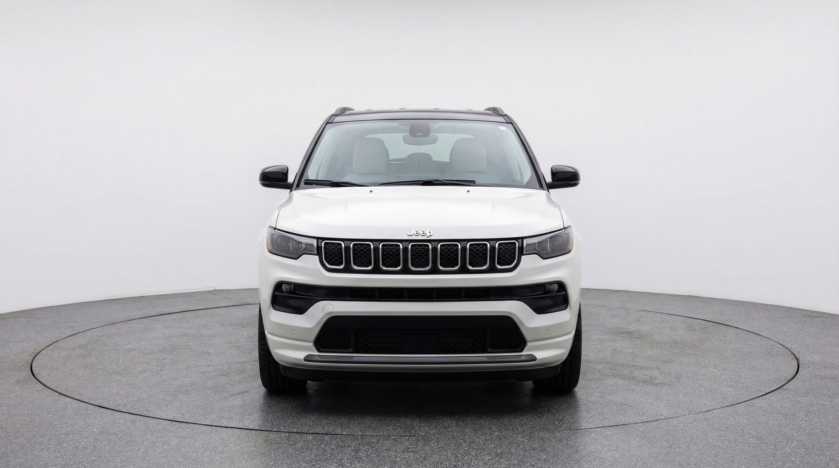 Used 2025 Jeep Compass Limited AWD/4WD image 2