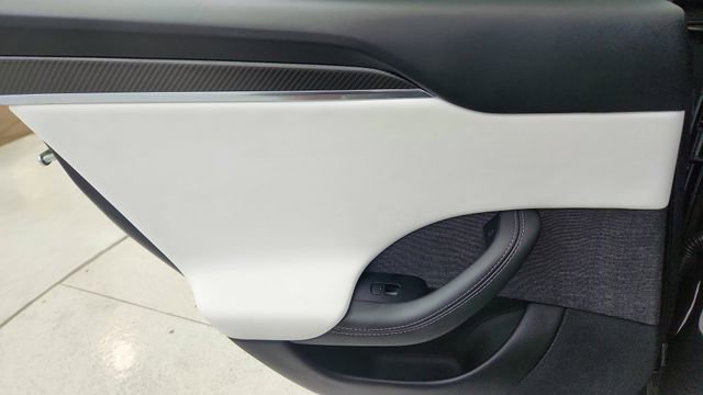 Used 2025 Tesla Model S Plaid image 29