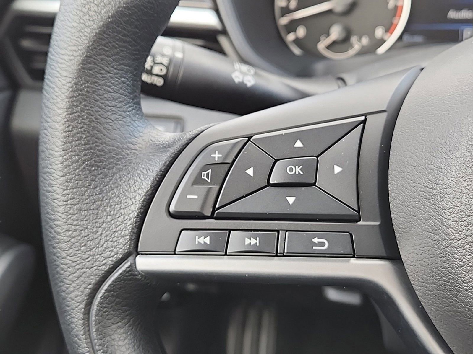 New 2026 Nissan Altima 2.5 SV AWD/4WD image 12