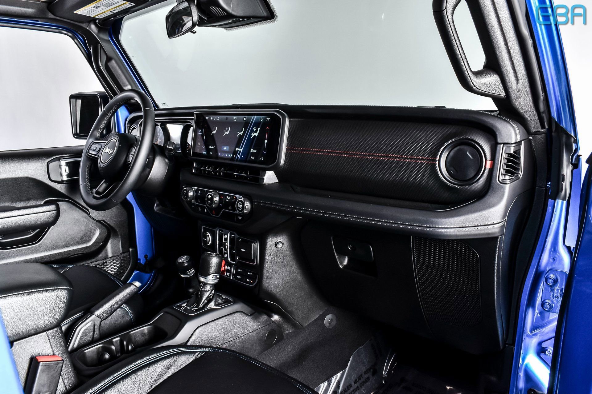 Used 2025 Jeep Wrangler Unlimited Rubicon image 23