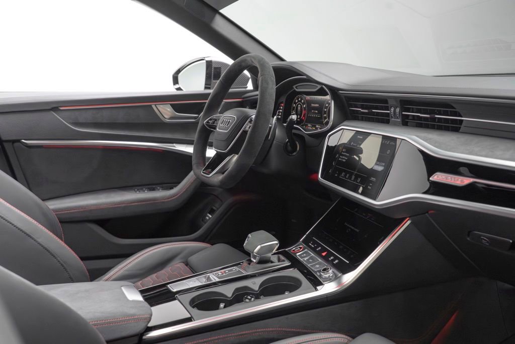 Used 2025 Audi RS 6 performance image 33