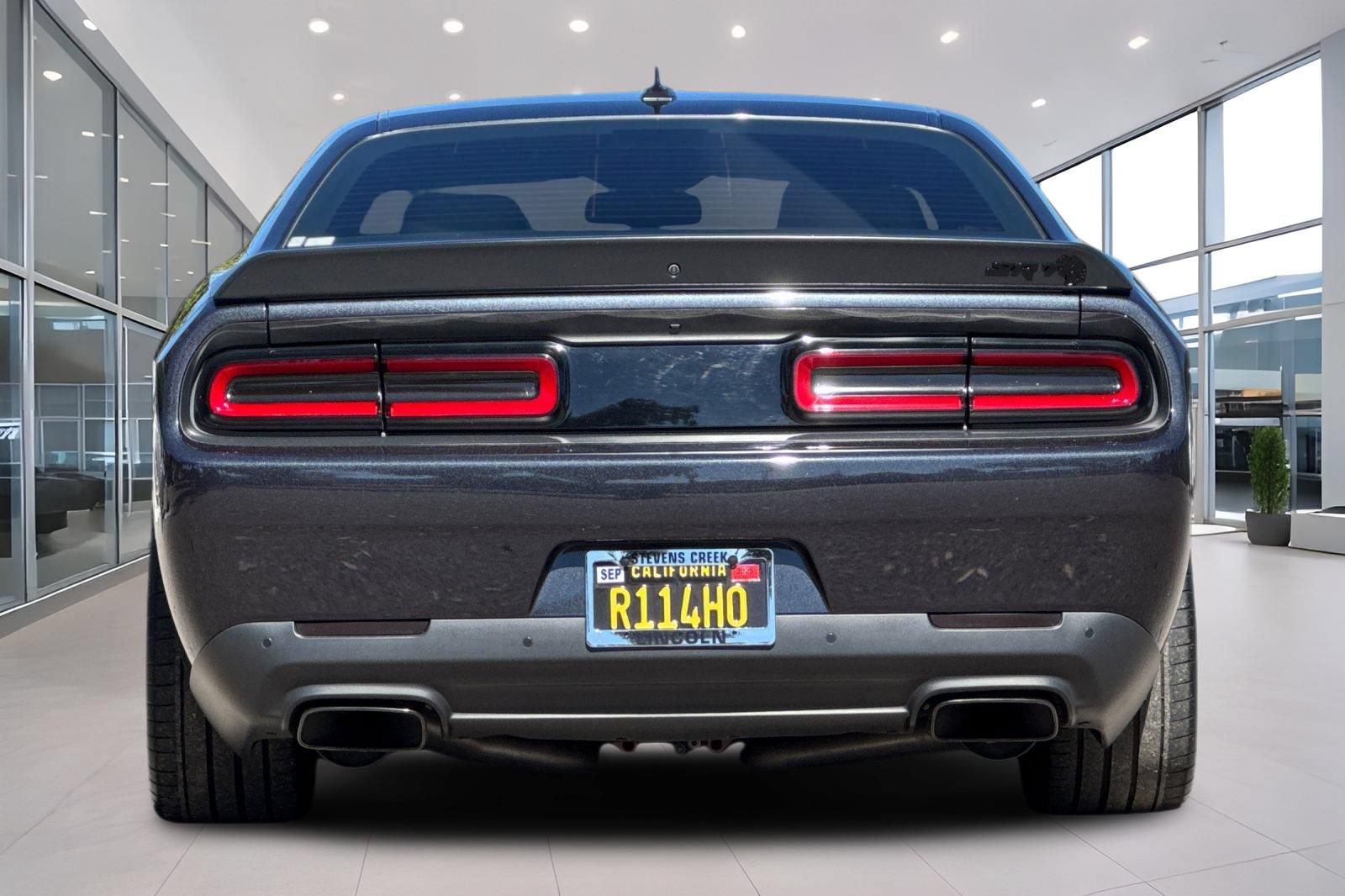 Used 2016 Dodge Challenger SRT Hellcat RWD image 5