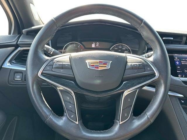 Certified 2023 Cadillac XT5 Premium Luxury AWD/4WD image 17
