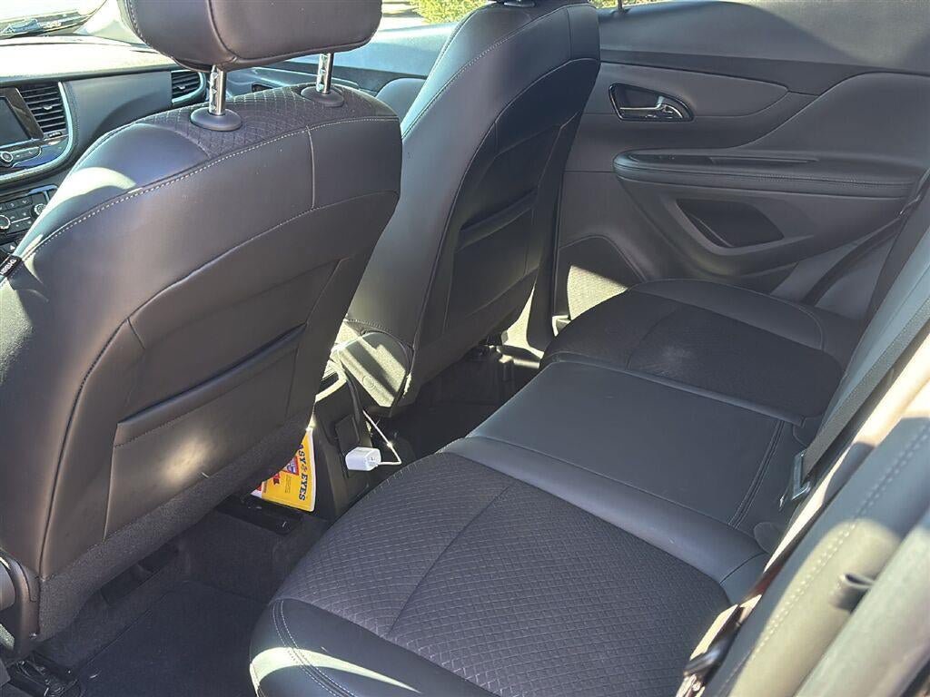 Certified 2022 Buick Encore Preferred w/ Safety Package AWD/4WD image 3
