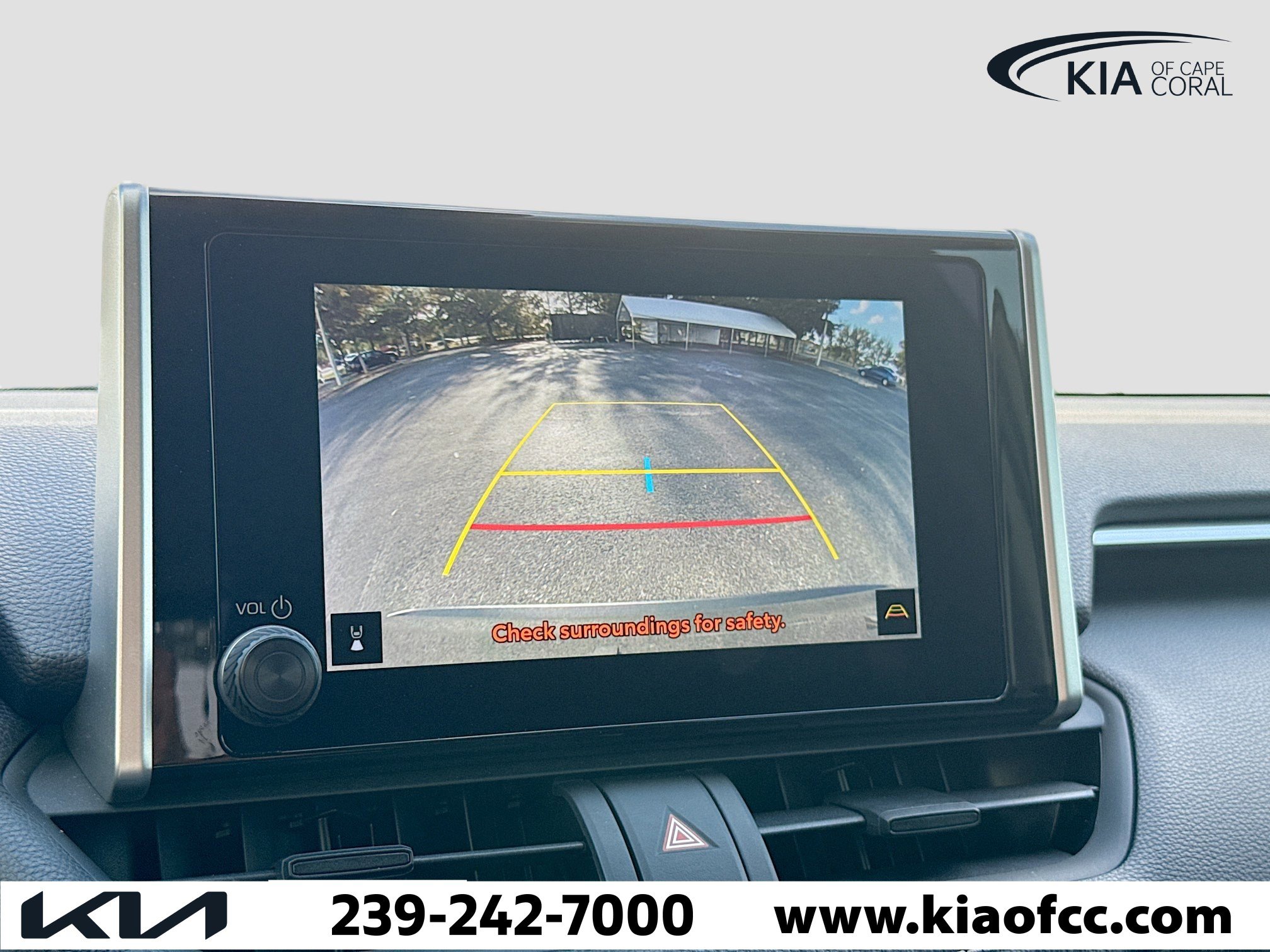 Used 2025 Toyota RAV4 XLE w/ Convenience Package image 33