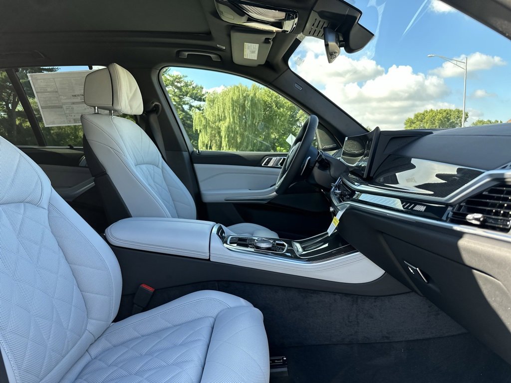 New 2026 BMW X5 M60i image 26