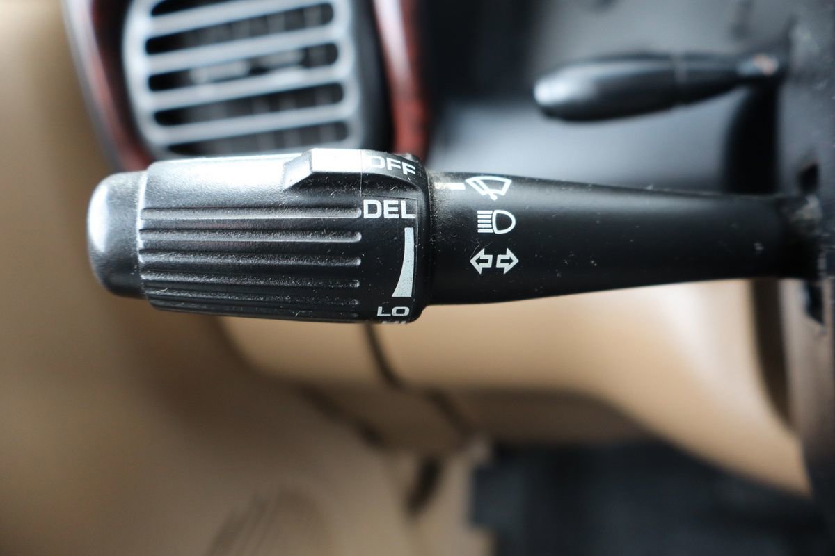 Used 2001 Dodge Ram 2500 Truck ST image 32