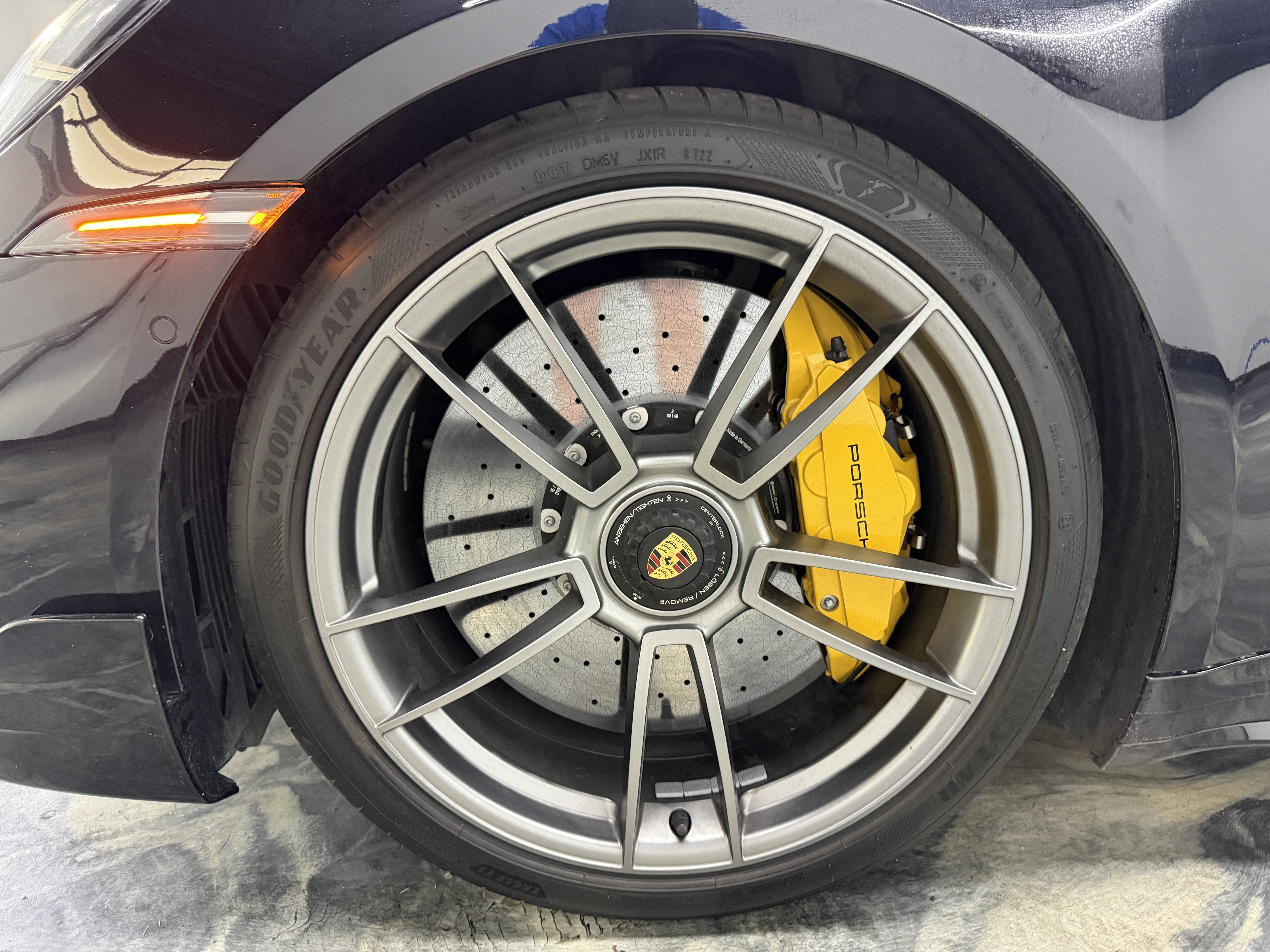 Used 2022 Porsche 911 Turbo S AWD/4WD image 36