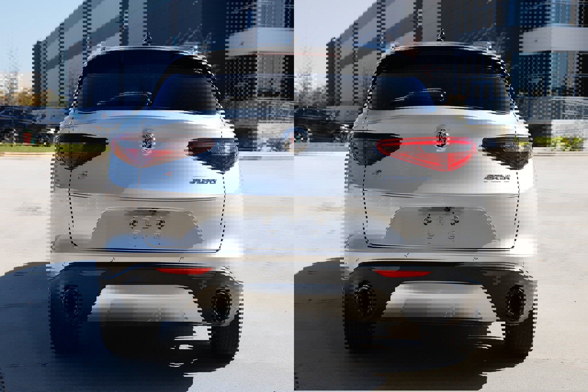 Used 2018 Alfa Romeo Stelvio image 12