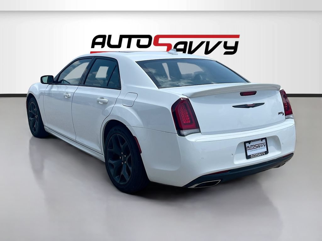 Used 2023 Chrysler 300 S w/ Comfort Group RWD image 5