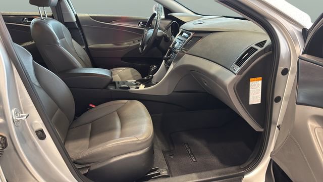 Used 2012 Hyundai Sonata Hybrid w/ Leather Pkg image 23