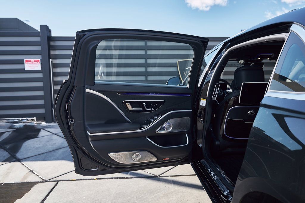 Used 2025 Mercedes-Benz Maybach S 580 4MATIC image 20