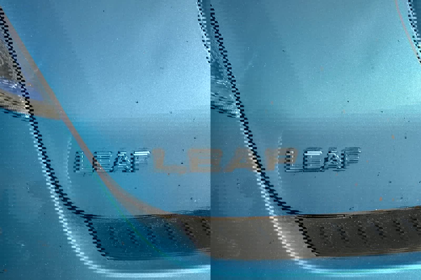 Used 2011 Nissan Leaf w/ Eco Design Pkg image 15