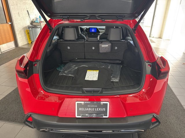New 2025 Lexus UX 300h AWD image 10