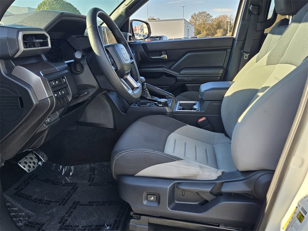 Used 2024 Toyota Tacoma TRD Sport image 5