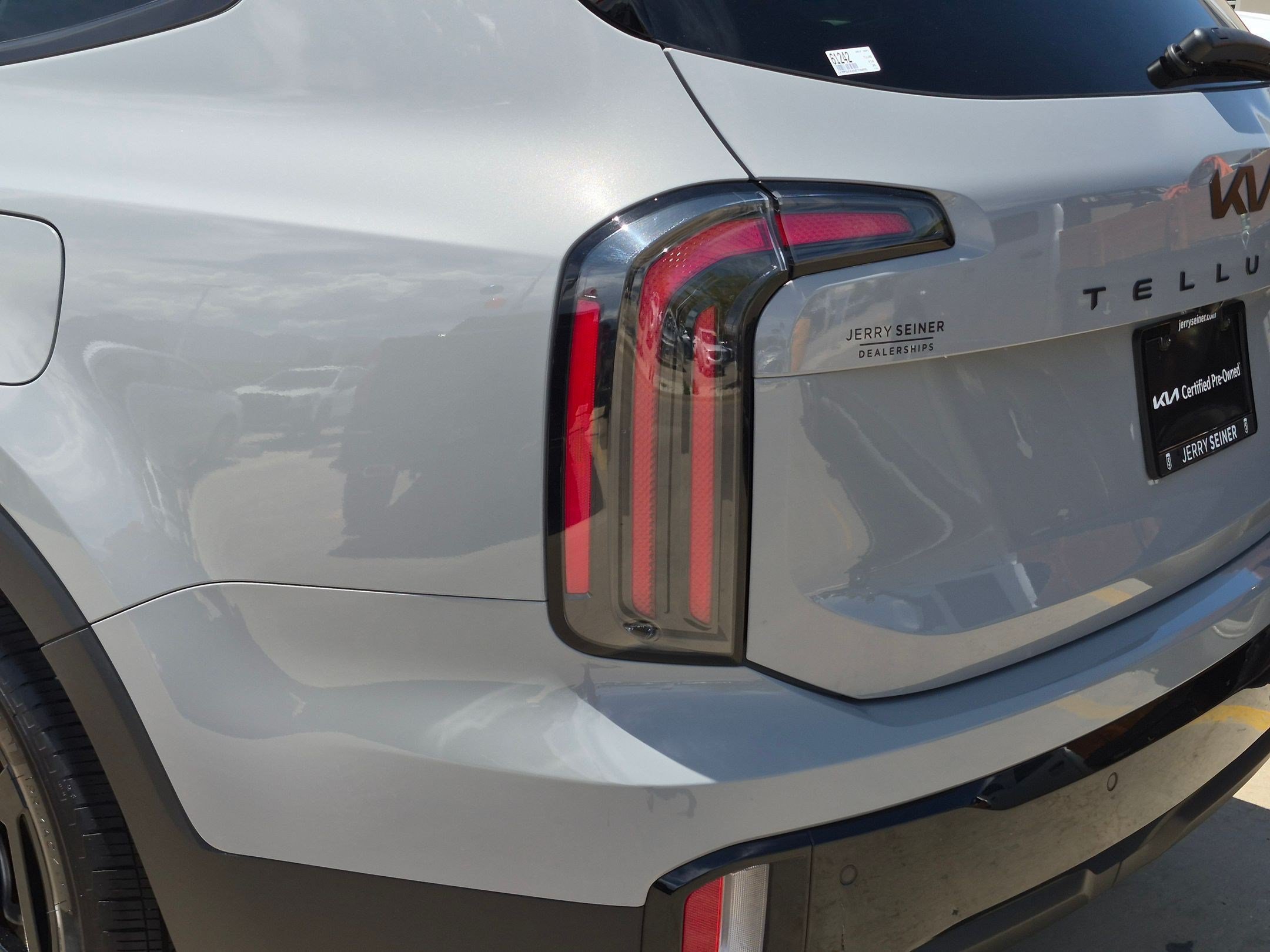 Certified 2024 Kia Telluride EX AWD/4WD image 12