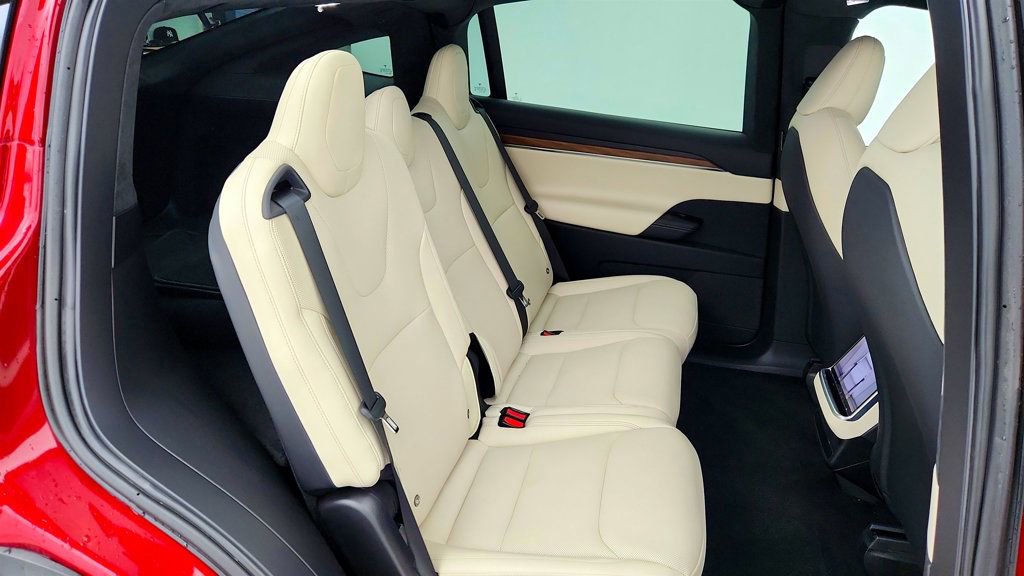 Used 2024 Tesla Model X AWD/4WD image 25